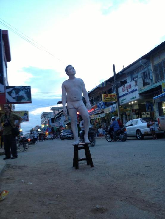 1379631_714759858538686_1491374509_n